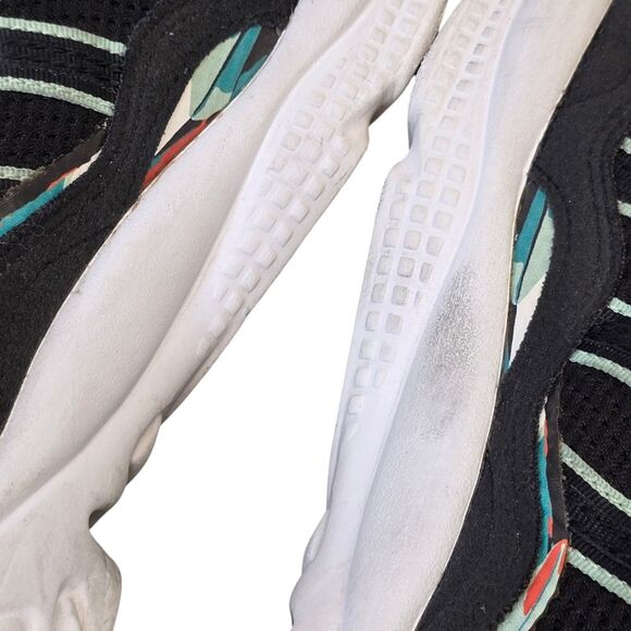 Adidas Men's 10.5 Ozweego Black/Cloud White Tropical Print Sneakers FZ3829 - Picture 11 of 15